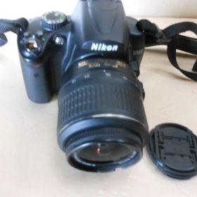 ● ジャンク Nikon D5000 VR DX NIKKOR 18-55mm