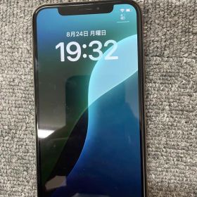 iPhoneXs-64GB-IOS(18.7.10)-バッテリー100%です。