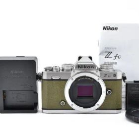 ショット数308枚 Nikon Zfc シルバー オリーブグリーン #3218