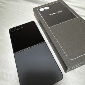 Samsung Galaxy Z Flip8 512GB グラファイト
