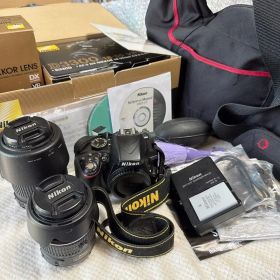 Nikon D3300 ダブルズームキット(バッグ・付属品・バッテリー2個)