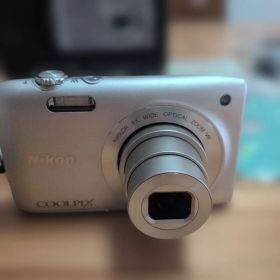 Nikon COOLPIX S3300 コンパクトデジタルカメラ 本体動作確認済