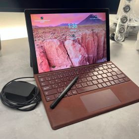 Microsoft Surface Pro 6 本体 キーボード ペン付