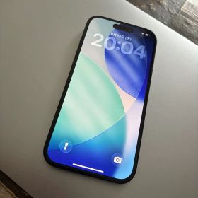 【美品】Apple iPhone 15 ブラック 本体