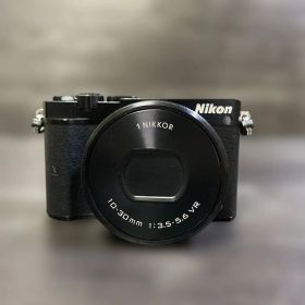 【美品】Nikon 1 J5 10-30mm VR レンズキット