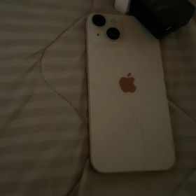iPhone 14本体