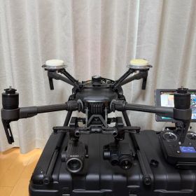 DJI Matrice210RTKV1＋Zenmuse XT2/Z30カメラ付属