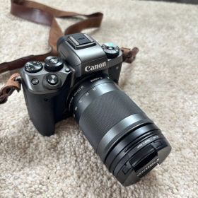 Canon EOS M5ミラーレス一眼 本体 18-150mmレンズキット