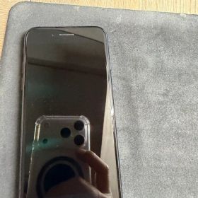 Apple iPhone 7 128GB au KDDI