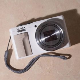 【スマホ転送OK】Panasonic DMC-TZ85 ホワイトコンデジ