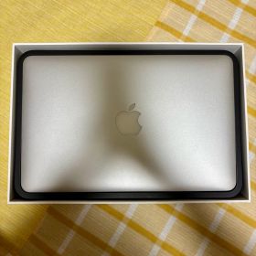 ⁠MacBook Air 11インチ Early 2015
