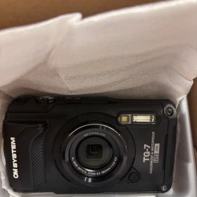 TG-7 OMSYSTEM 32GBSDカード付き