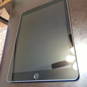 (中古) iPad 第6世代 32GB 本体 バッテリー難有り