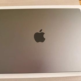 Apple MacBook Pro 14インチ M3チップ 1TB