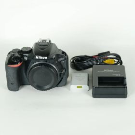 [並品 | シャッター数77,150回] Nikon D5500 | Nikon Fマウント