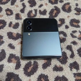 Galaxy Z Flip4 docomo 美品