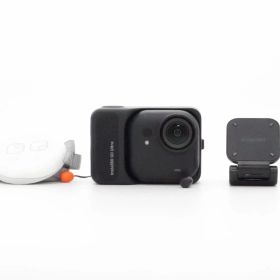 Insta360 GO Ultra 本体