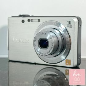 Panasonic パナソニック LUMIX ルミックス DMC-FH5 シルバー コンデジ デジカメ 中古カメラ 動作確認済み ライカレンズ搭載 光学4倍ズーム 手ブレ補正付き レトロデジカメ 平成レトロ 可愛いカメラ