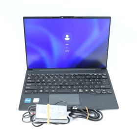 富士通 LIFEBOOK UH75/J3 FMVU75J3B 超軽量868g
