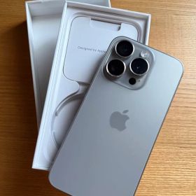 美品 iphone 15 Pro 128GB ナチュラルチタニウム SIMフリー