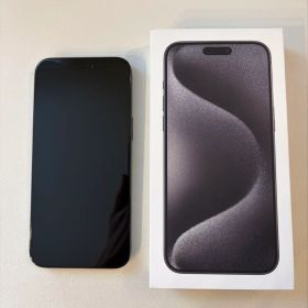 iPhone 15 Pro Max 256GB ブラック 本体
