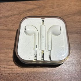 Apple EarPods Lightning 有線イヤホン