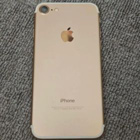Apple iPhone 7 32GB ゴールド