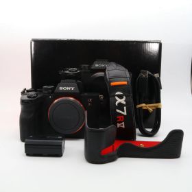 【シャッター回数：225,300】SONY α7RⅤ ボディ ブラック ILCE-7RM5 〔SONY E マウント〕