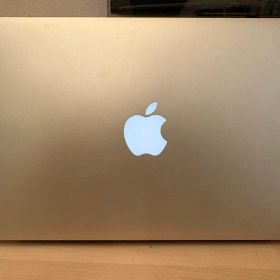 MacBook Air 11インチ 2015 (充放電28回) 充電変換プラグ付