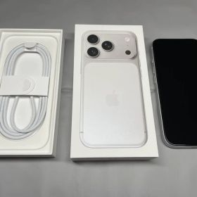 （美品）iPhone17pro 256GB SIMフリー シルバー