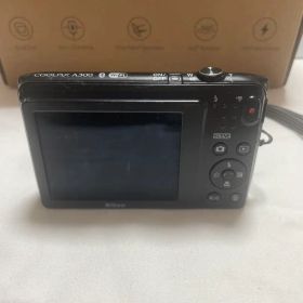 Nikon Coolpix A300 カメラ