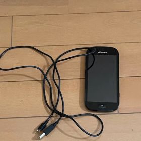 【中古品】docomo らくらくスマートフォン F-04J ホワイト