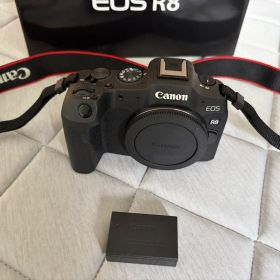 Canon EOS R8 ミラーレス一眼 本体