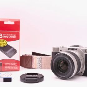 【完動品】PENTAX Q10 + 02 standard zoom