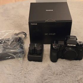 最終値下げ【美品】FUJIFILM X-H2 ボディ+バッテリーセット