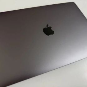 MacBook Air (M1, 2020) メモリ：8GB/SSD：256GB