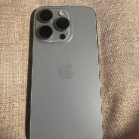 iPhone 15pro本体 1TB simフリー 画面割れ