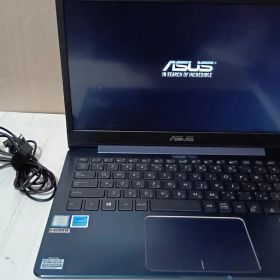 ASUS Zenbook UX331UA 7世代i3 紺