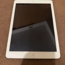 iPad Air 第1世代 16GB Wi‑Fi シルバー 初期化済み