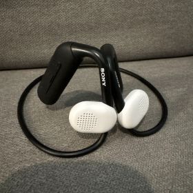 SONY Float Run ワイヤレスイヤホン 本体 ポーチ付き
