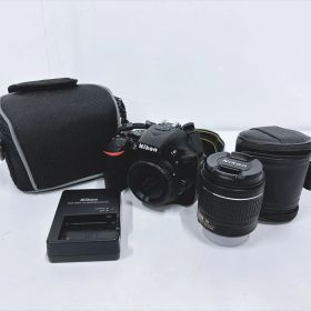 ニコンNikon D5600一眼レフデジカメ18-55㎜レンズセット カバー付き
