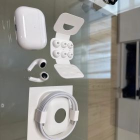 Apple AirPods Pro2 本体
