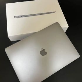 【美品】MacBook Air 13インチ (2019)/ 8GB /128GB