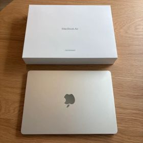 MacBook Air M2 2022 8GB/256GB スターライト