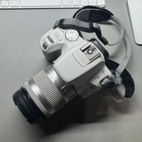 期間限定セール中！ Canon EOS Kiss X9 ホワイト レンズセット
