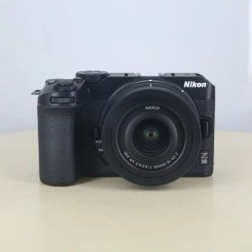 【中古】 (ニコン) Nikon Z 30 16-50 VR レンズキット【中古カメラ デジタル一眼】 ランク：AB