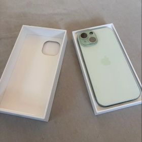 iPhone 15 128GBグリーン 本体 箱・付属品あり