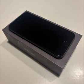 iPhone 8 スペース グレイ 64GB 箱付き‼️