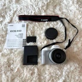 Canon EOS R50 レンズキット カメラ ※値下げ不可