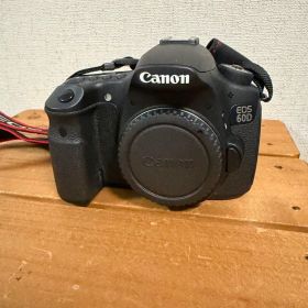 Canon EOS 60D デジタル一眼レフカメラ レンズ ストロボ